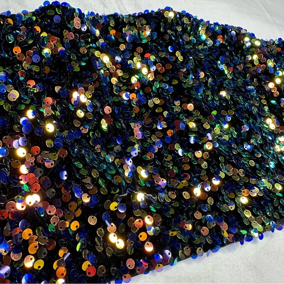 Sequin Bandeau Crop Top with back Zipper - Picture 3 of 5